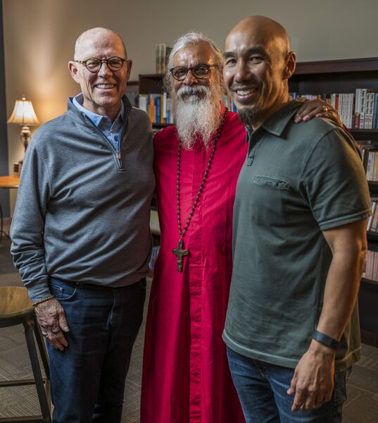 File:KP Yohannan with Francis Chan and George Verwer.jpg